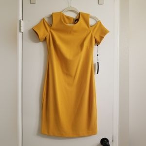 NEW Tommy Hilfiger Dress size 4
